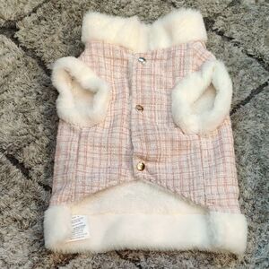 Stylish Pink Plaid Dog Coat Sweater with Faux Fur Trim In EUC
